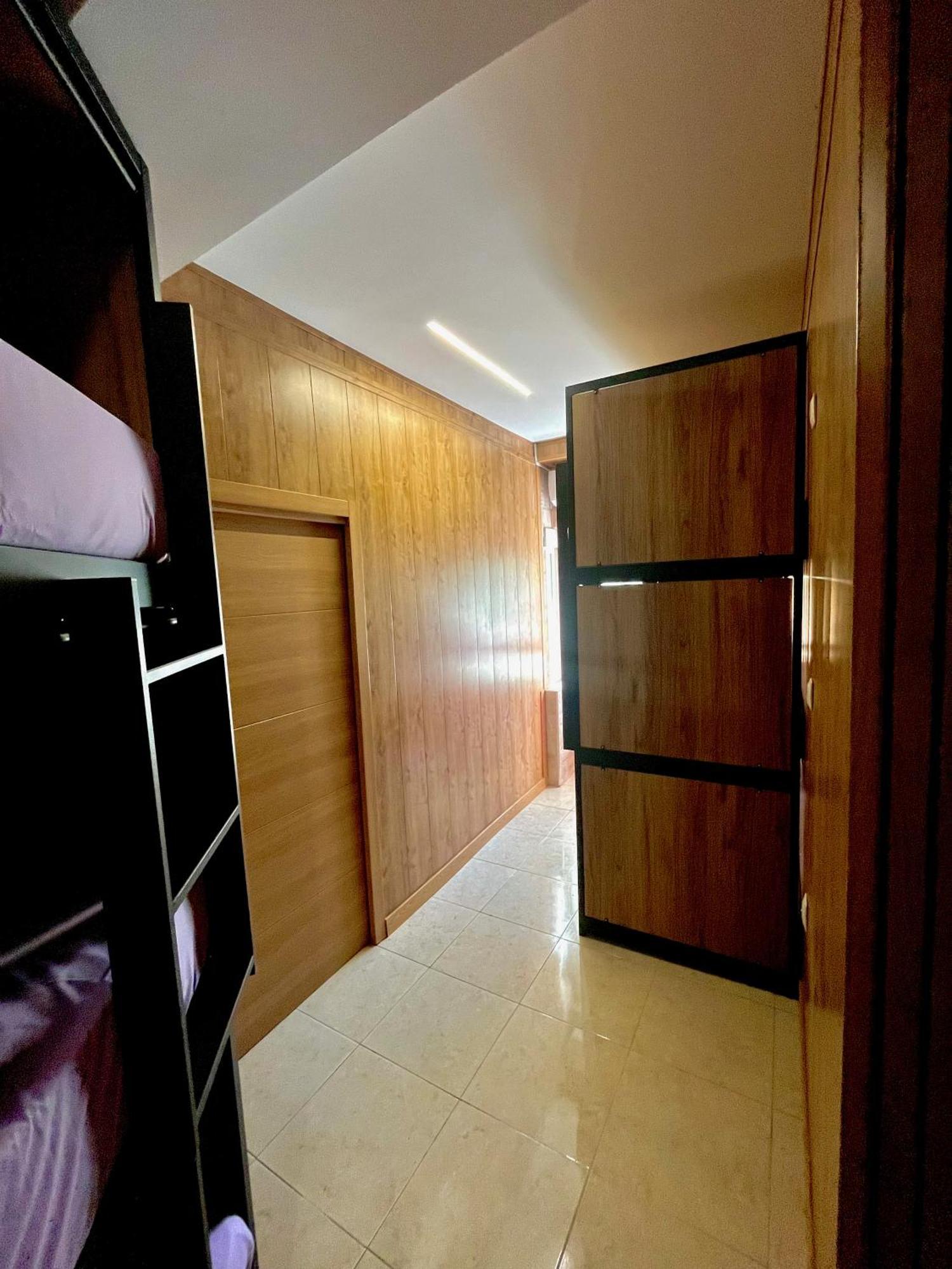 Hostel Vida Verde Madrid Bagian luar foto