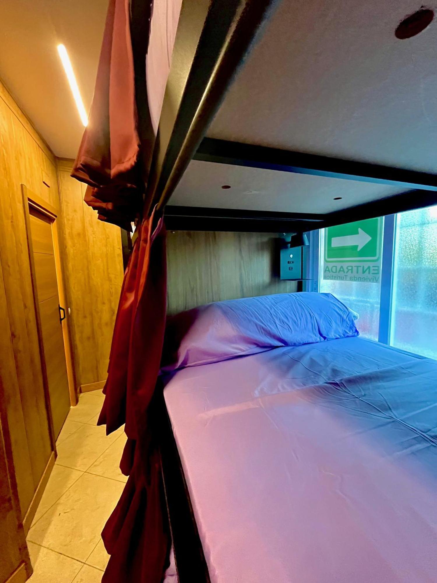 Hostel Vida Verde Madrid Bagian luar foto